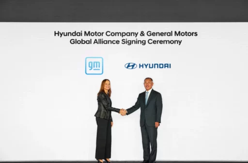 Ceremonia de alianza global entre Hyundai Motor y General Motors.