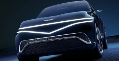 Imagen de un auto futurista con luces LED brillantes.