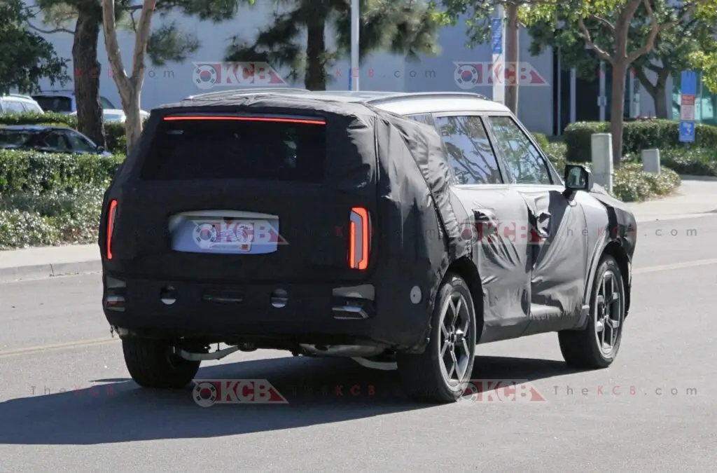 kia telluride spied production lights back and forth 5